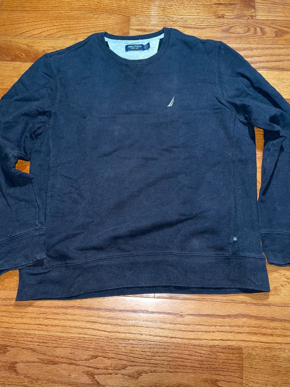 Nautica Men’s black Crewneck Sweatshirt with Sail Logo size large